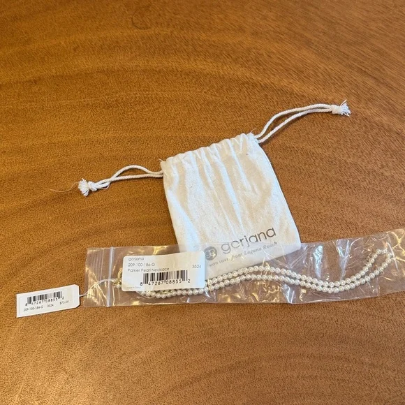 ✨ Gorjana Parker Pearl Necklace - Picture 4 of 5